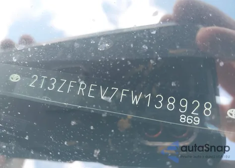 2015 Toyota Rav4 Le z USA, uszkodzony, nr VIN 2T3ZFREV7FW138928